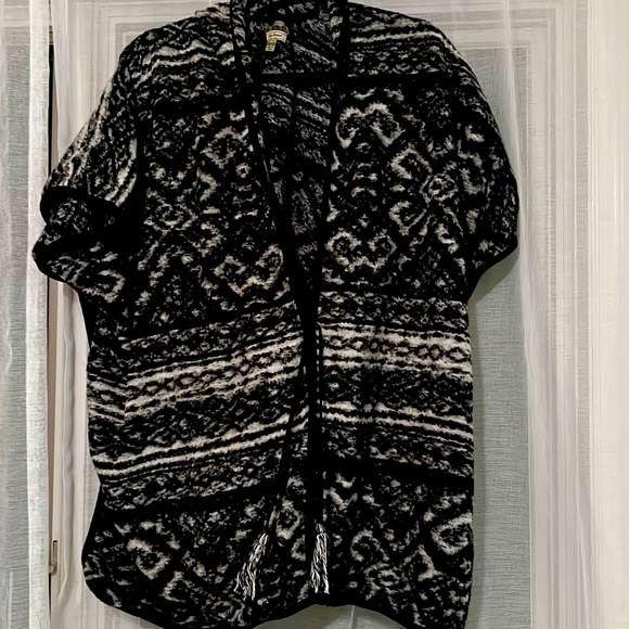 Lucky brand poncho. - Picture 2 of 2